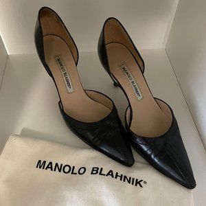 Manolo Blahnik Black Leather Pump Heels